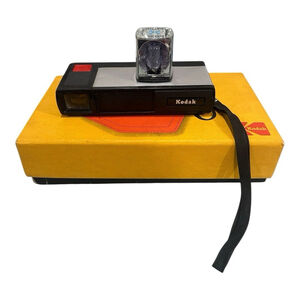 Vintage 1970s Kodak Pocket Instamatic 20 Camera